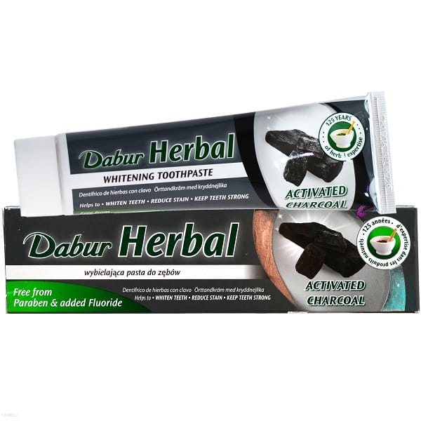 Dentifrice blanchissant au charbon actif